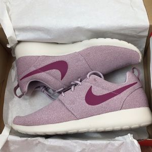 Final sale🔥 Nike Roshe one